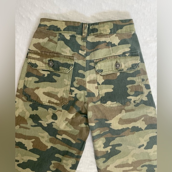 NWT Free People Remy Cropped Camo Pant Size 24 - Picture 7 of 10